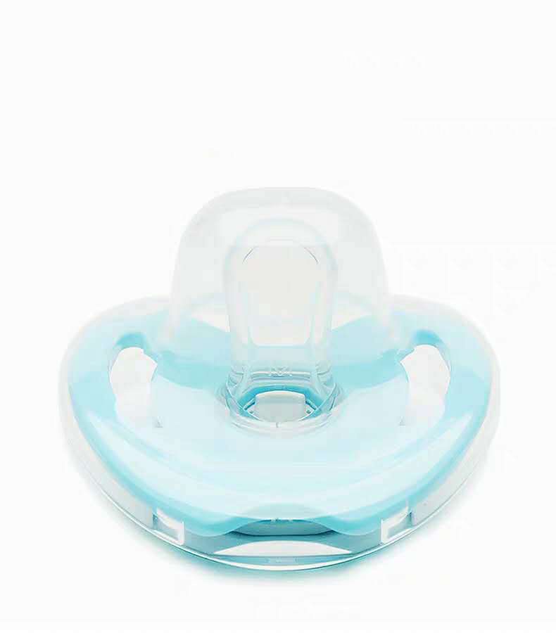 Baby with pacifier - Image 3